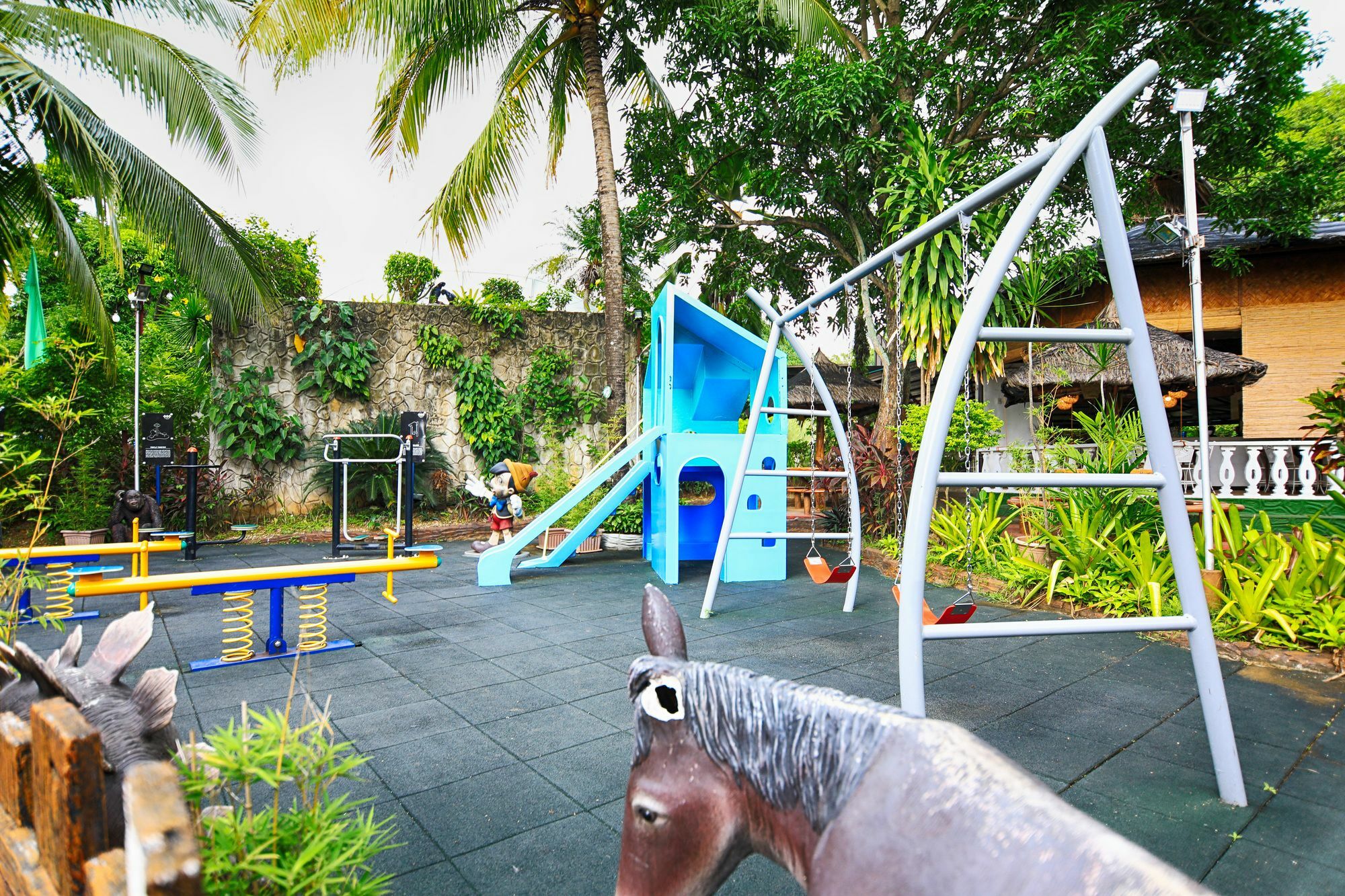 Loreland Farm Resort Antipolo Extérieur photo